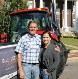 Local News: Gubernatorial candidate Bill Lee visits Dyersburg on tractor  tour (10/20/17) | Dyersburg State Gazette